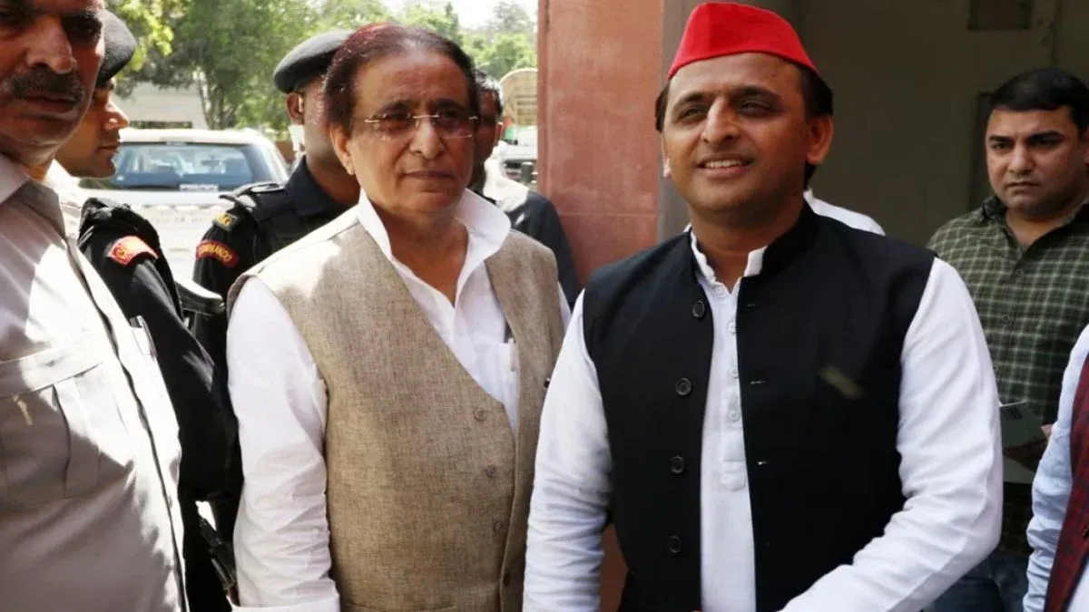 Azam Khan Akhilesh Yadav Meeting 2