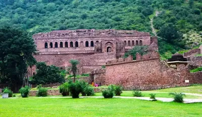 Bhangarh Fort Mystery