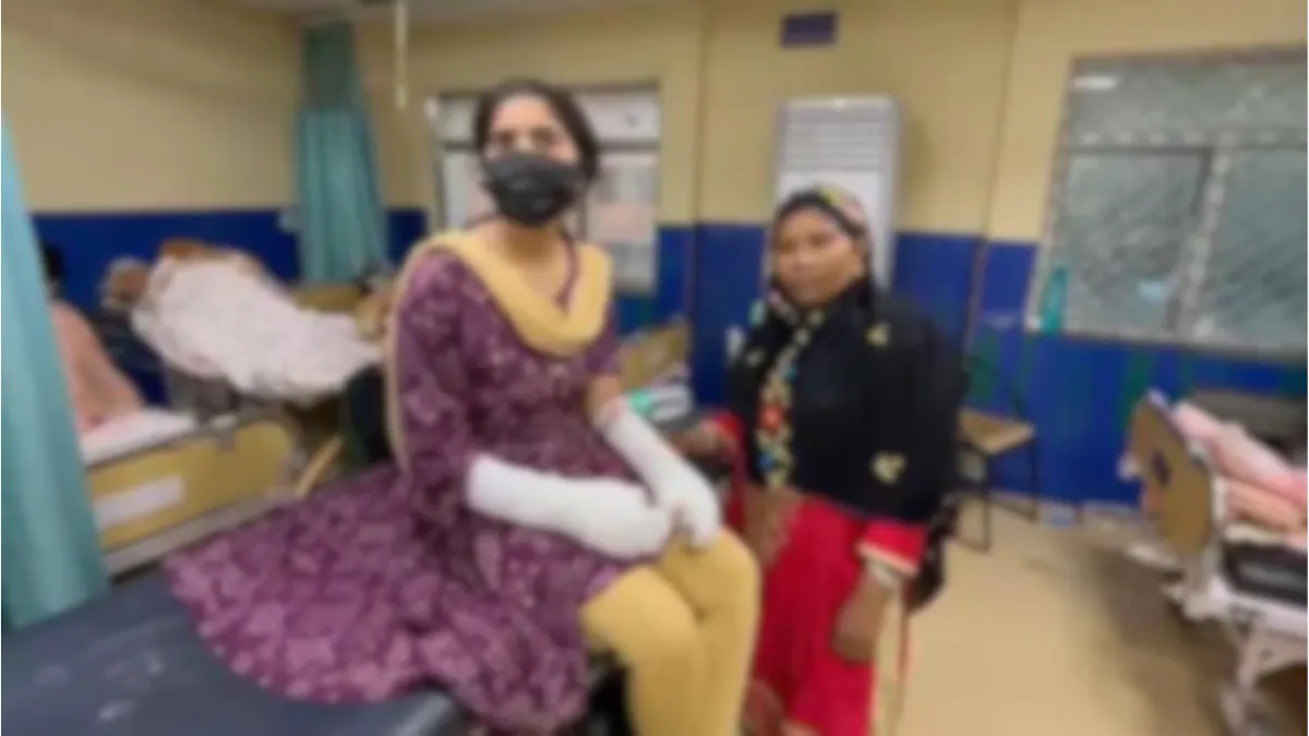 द्वितीय वर्ष की छात्रा पर एसिड अटैक