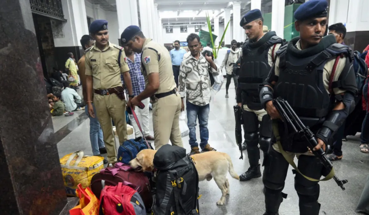 Delhi Police Raid In Delhi