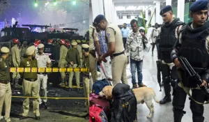 Delhi Police Raid In Delhi