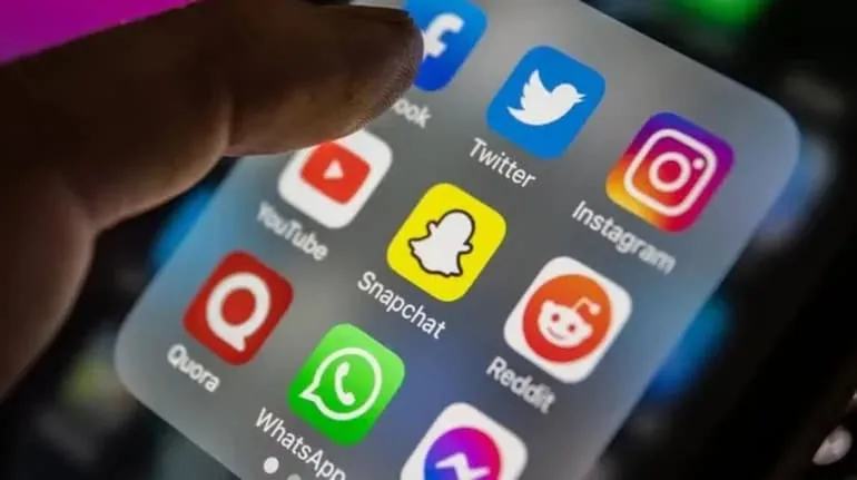 New Orders For Messaging Apps (CREDIT S-M)