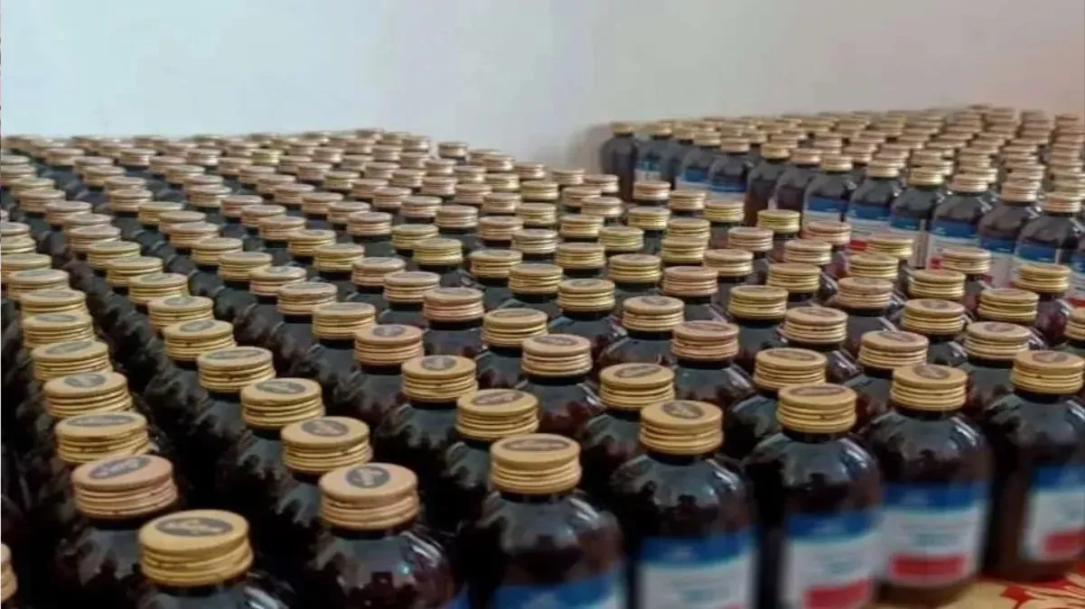 Shelly Traders Arrested (CREDIT S-M)