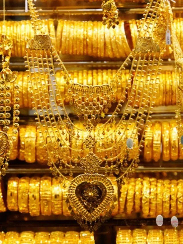 Gold Silver Rate Today 27 Nov: बधाई हो! शादी सीजन में अचानक सस्ता हुआ सोना-चांदी, देखें अपने शहर के लेटेस्ट रेट