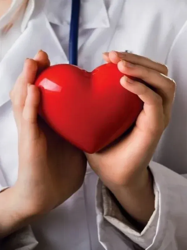 Habits to Improve Heart Health: इन आदतों से सुधार सकते हैं दिल की सेहत