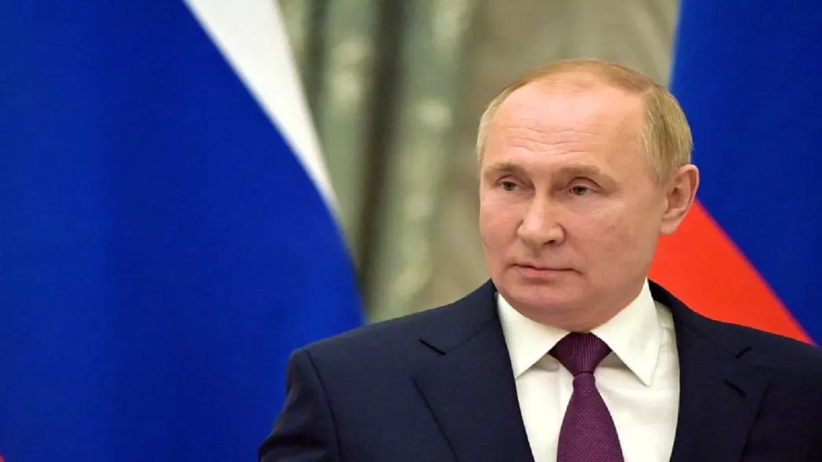 Vladimir Putin Net Worth (credit S-M)