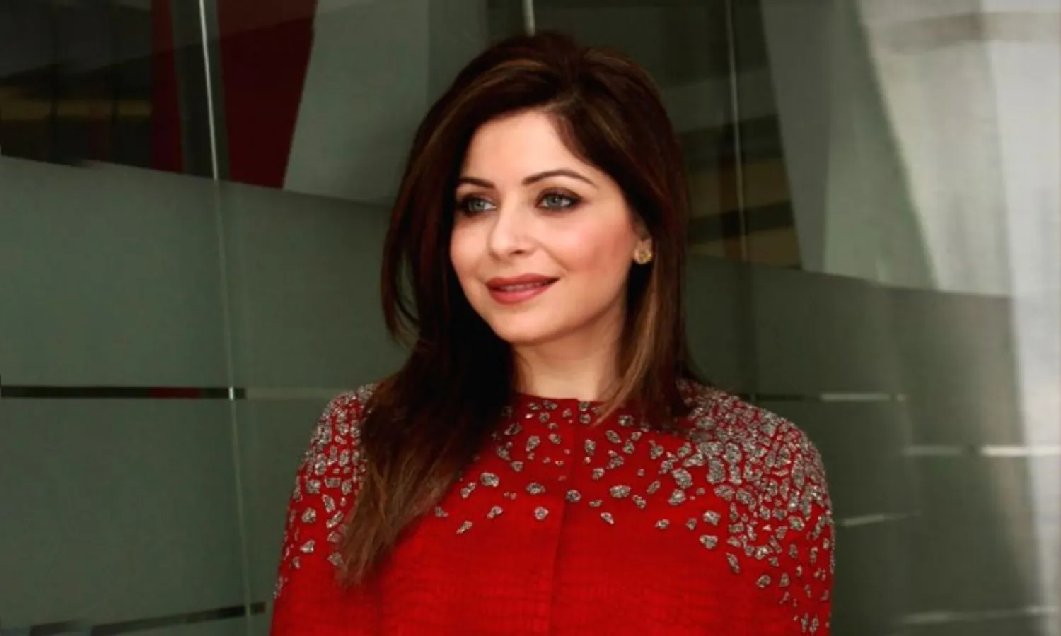 Kanika Kapoor Shocking Incident- Source : Social Media