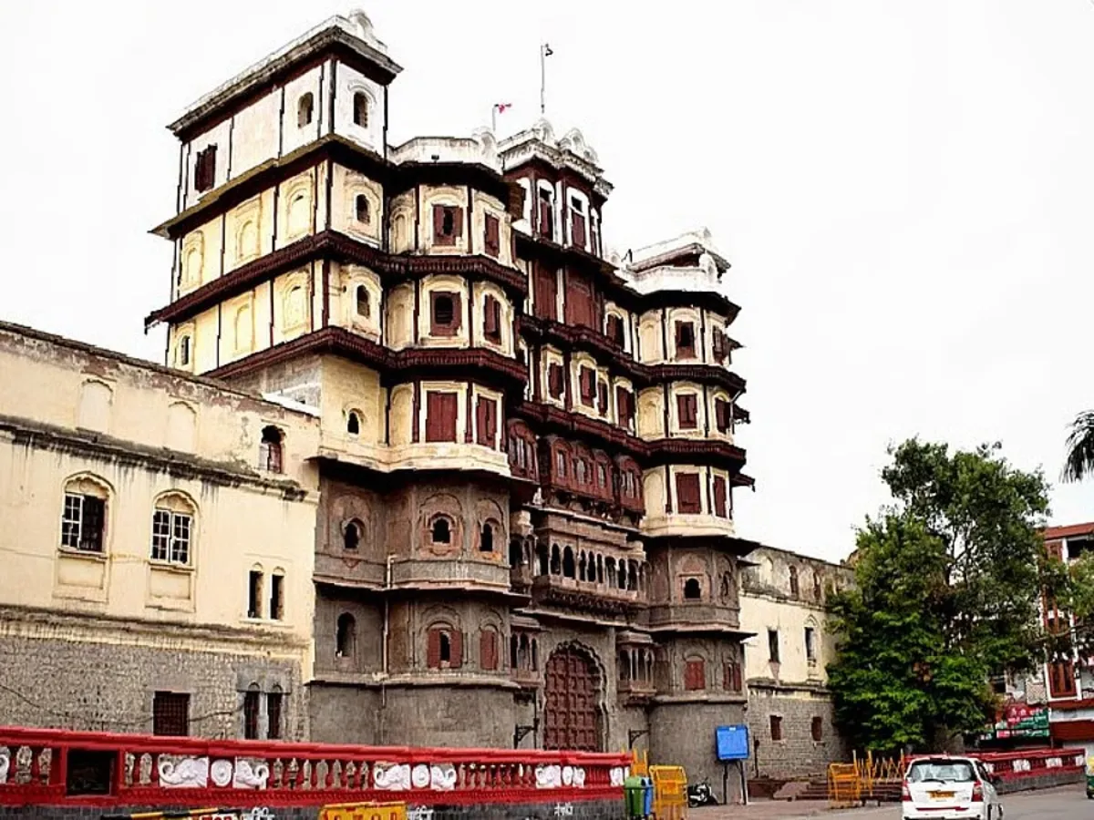 Indore Rajwada Mahal History (credit-sm)