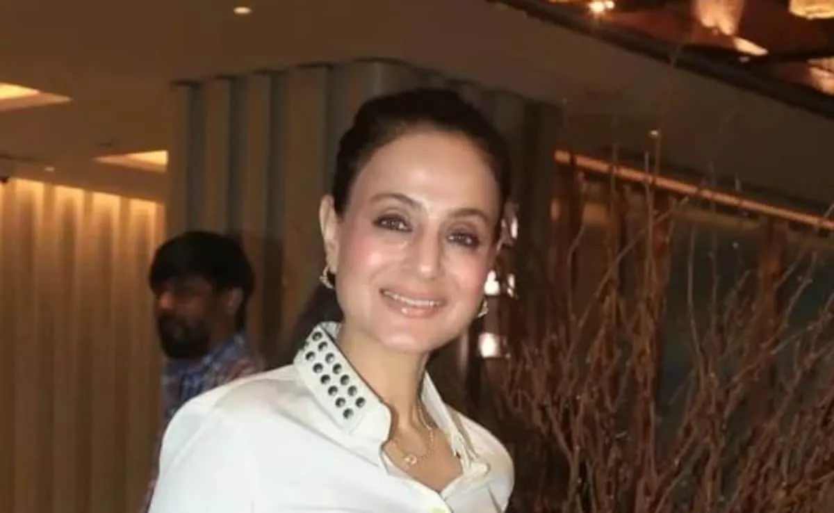 Ameesha Patel Filmfare Award - Source : Social Media