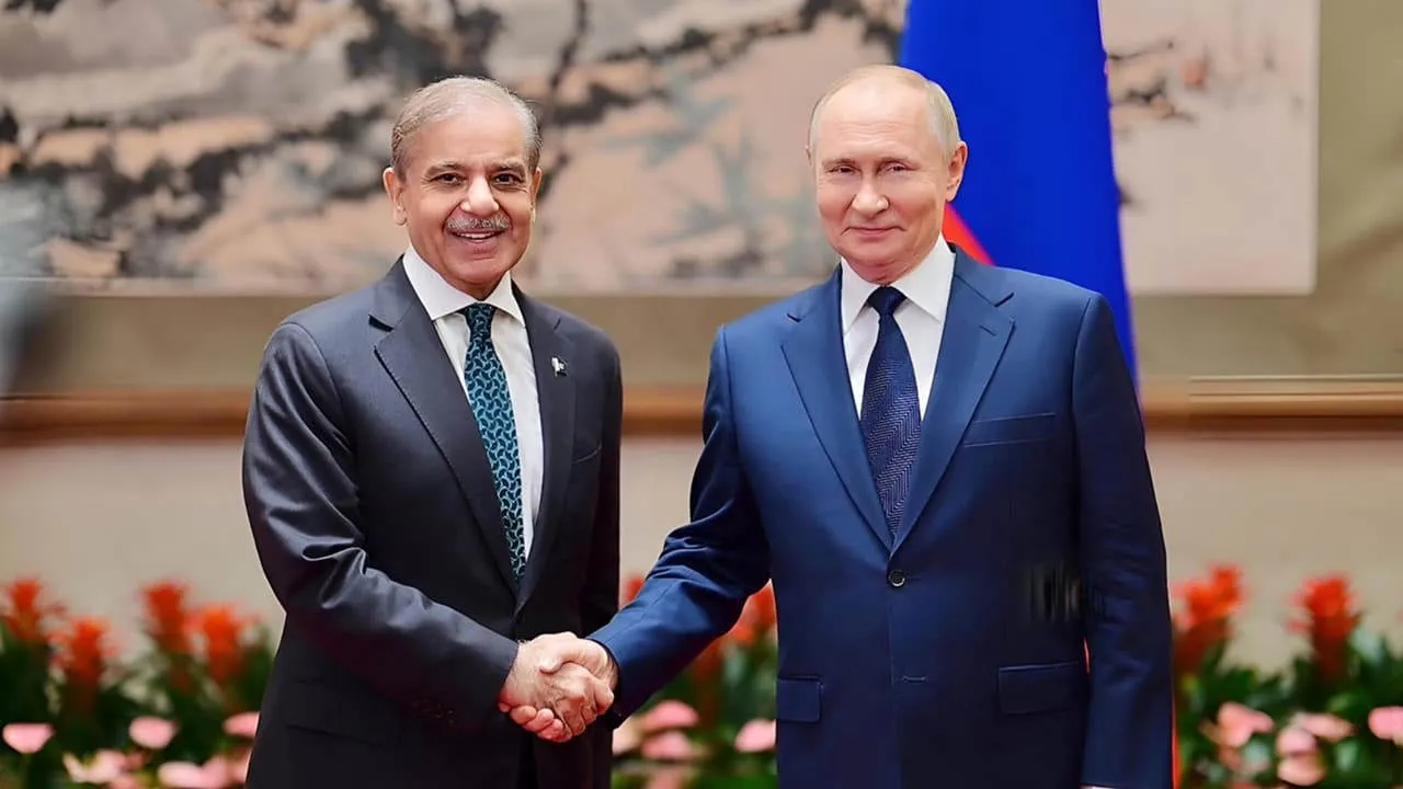 Putin Shehbaz Sharif Meeting (credit-sm)