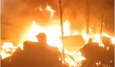Fire in Thane Banquet Hall