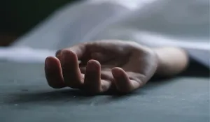 घर से आ रही थी तेज बदबू…लिव-इन में रह रहे जोड़े की बंद घर से मिली सड़ी-गली लाश, पास ही पड़ा मिला 3 साल के बेटे का बॉडी