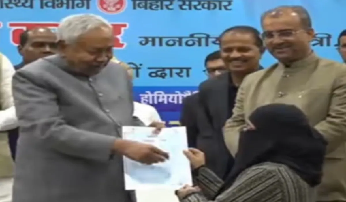 Nitish Kumar Hijab Controversy