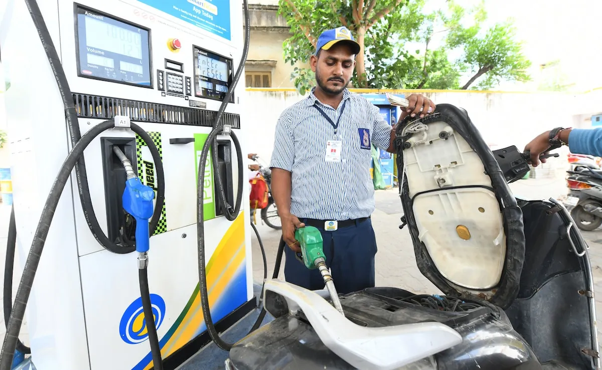 Petrol Diesel Price 06 Dec