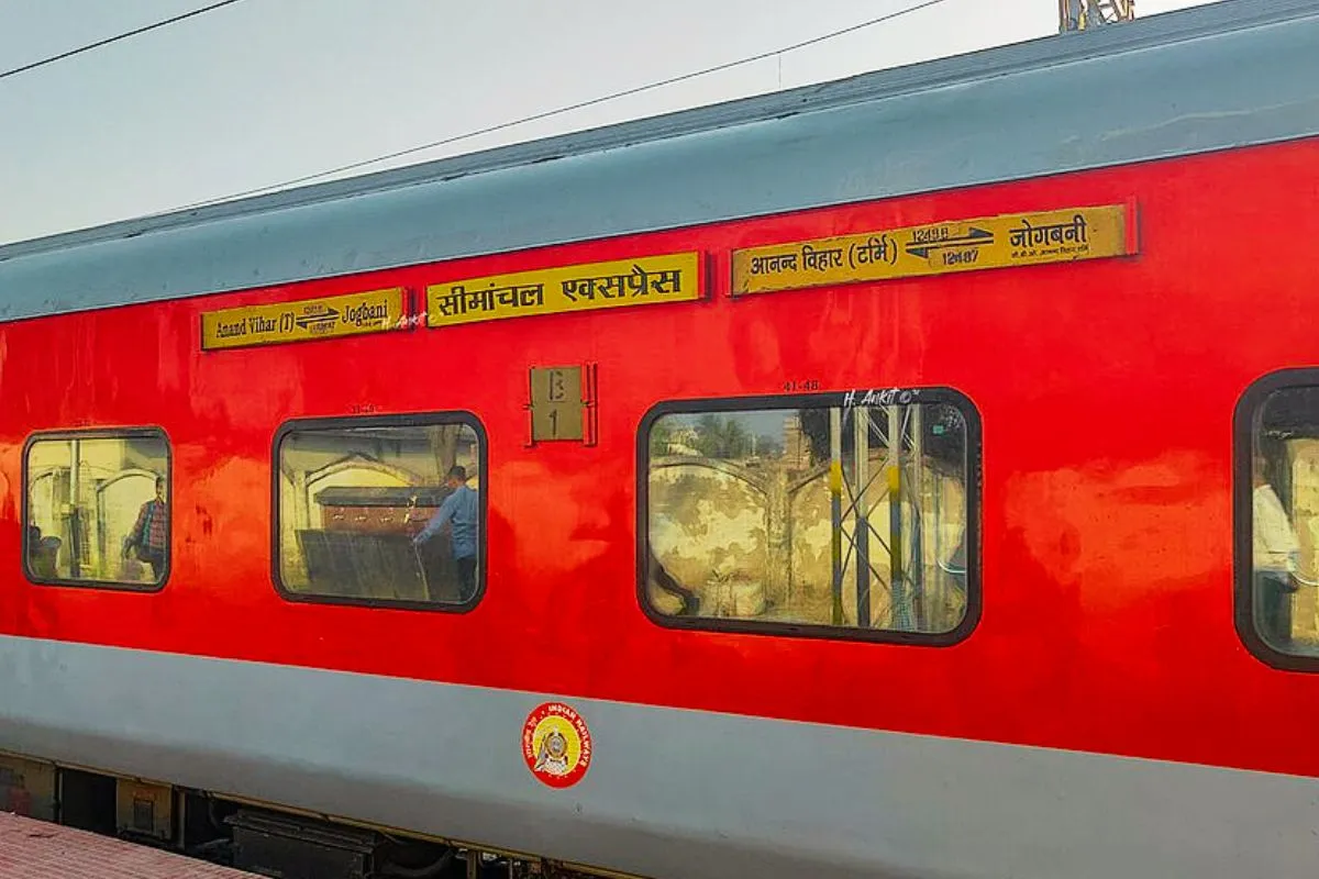 Seemanchal Express Train Firing (Image- Social Media)