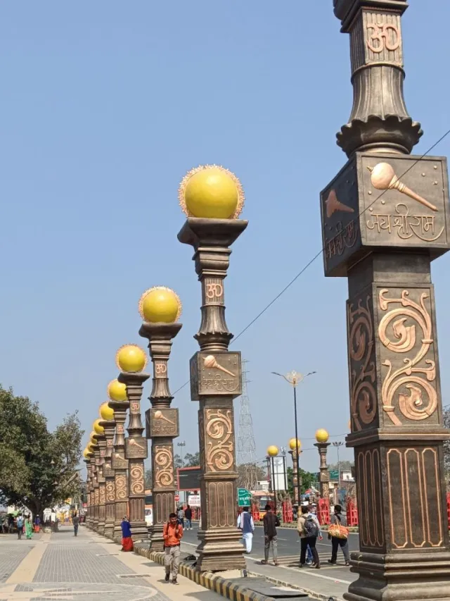 Best Places in Ayodhya: अयोध्या जाएं तो इन 7 मंदिरों में जरूर करें दर्शन