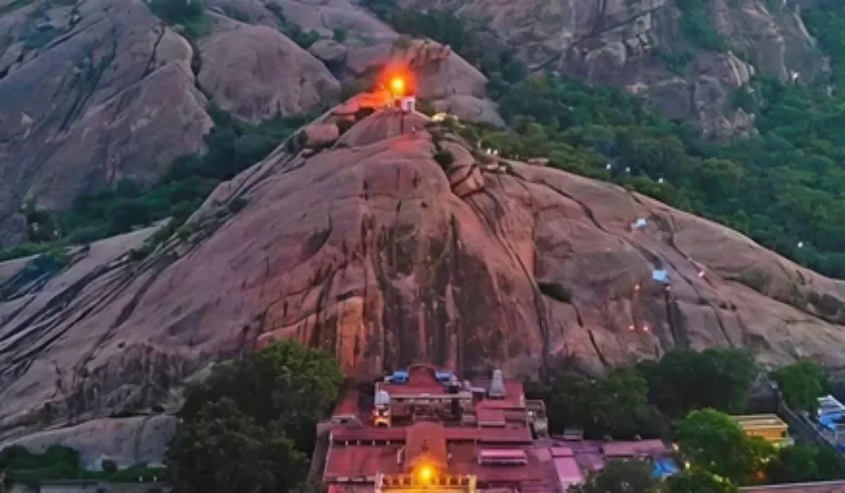 Thiruparankundram Deep Lighting Case
