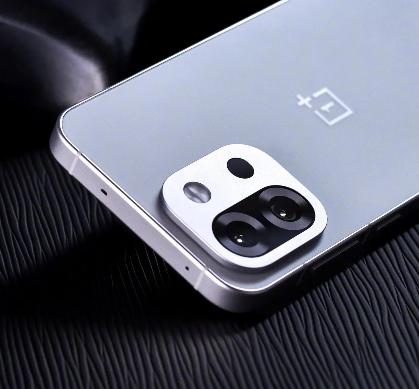Oneplus 15t Leaks in India (credit-sm)