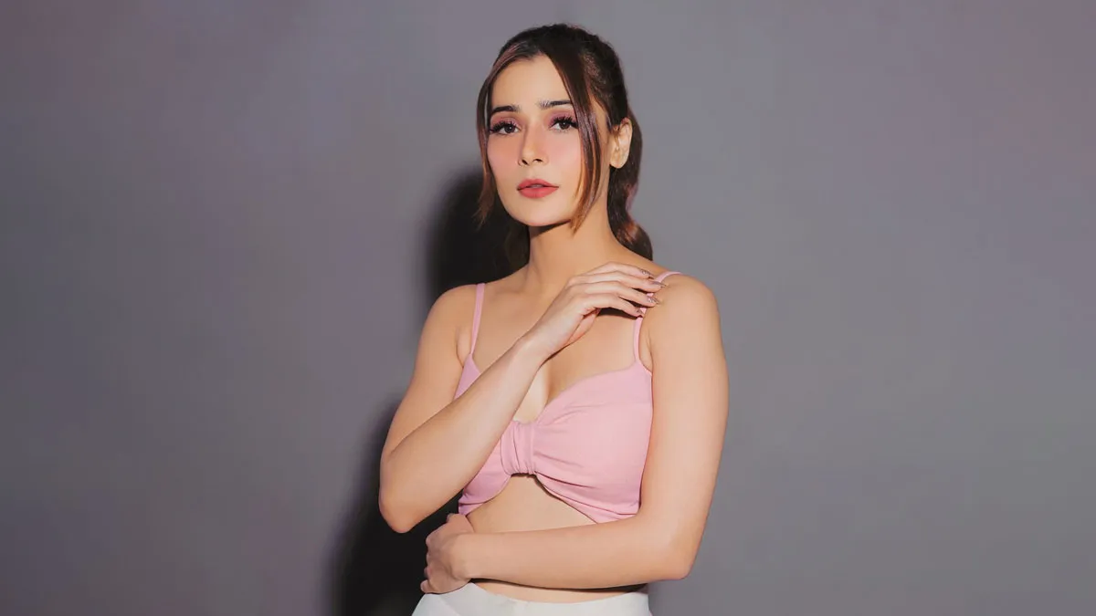 Sara Khan Husband