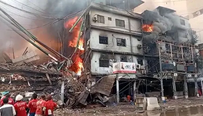 Pakistan Mall Fire Update