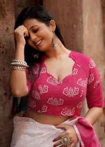 Simple Blouse Design for makar sankranti