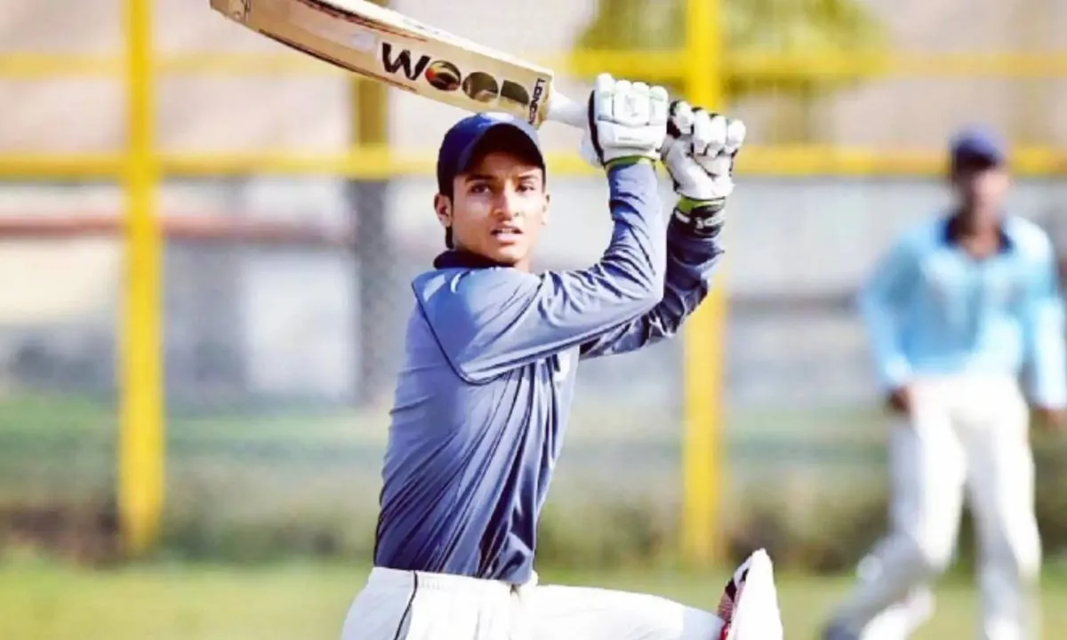 Ayush Badoni Gutka Background