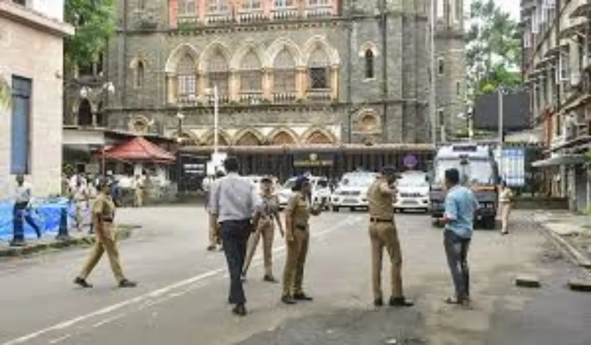 Mumbai court bomb threat