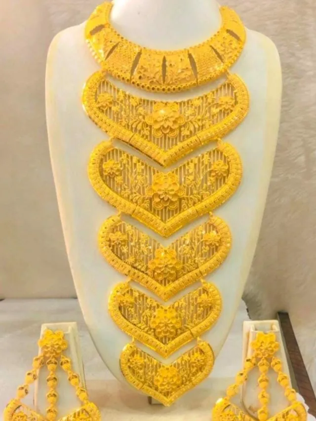 Gold Silver Rate Today 01 Jan: साल के पहले दिन सोने चांदी के भाव में गिरावट, जानें 1 जनवरी का ताजा रेट