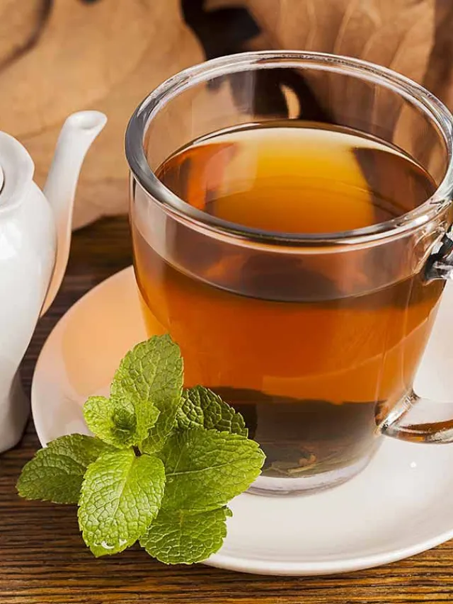 Benefits Of Tulsi Tea: सर्दियों में तुलसी का काढ़ा पीने से मिलते हैं 5 कमाल के फायदे