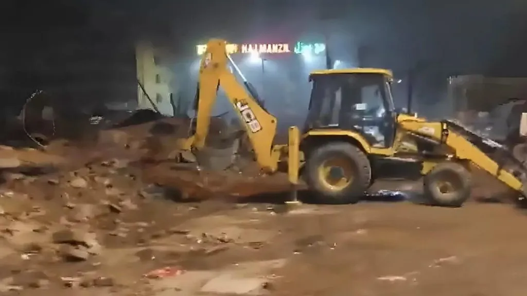 Delhi Faiz-e-Elahi Bulldozer Action