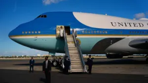 Trump Plane Return To US
