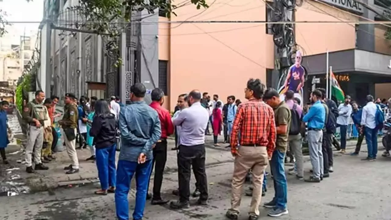 Tremous Earthquake In Kolkata