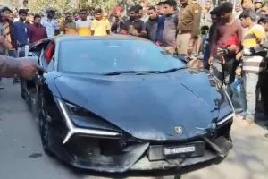 Kanpur Lamborghini Car Accident