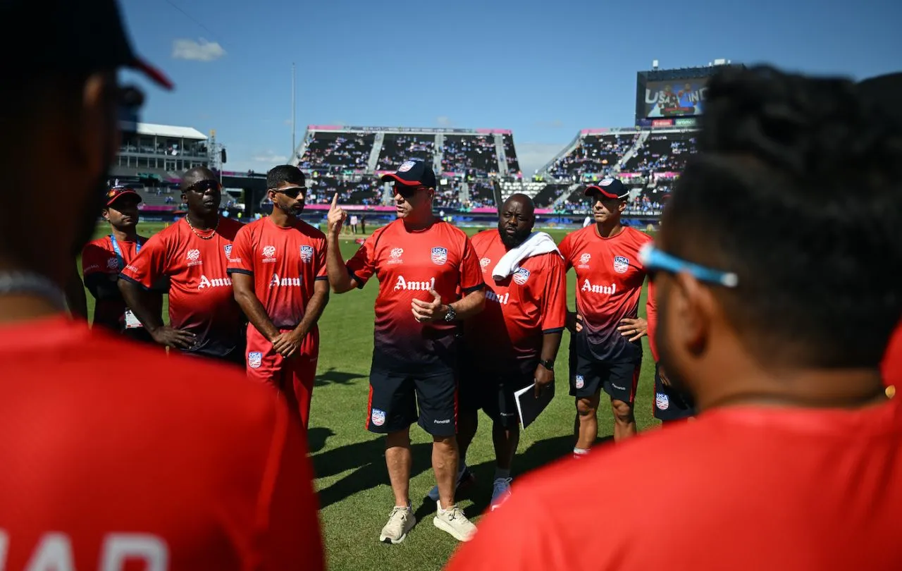 Pakistani Players Welcomed in India