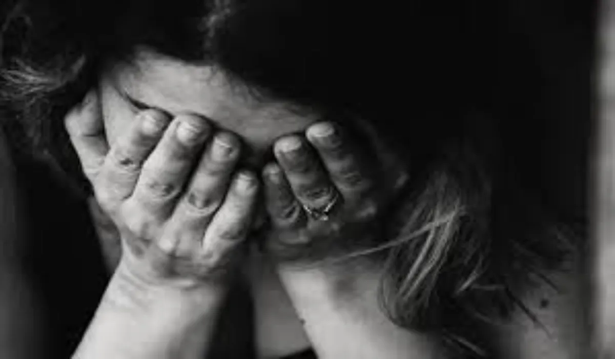 Girl Rape in Gorakhpur Ahmedabad Express