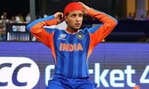 IND vs PAK मैच से पहले आया अभिषेक शर्मा की चोट पर अपडेट, इस शर्त पर खेलेंगे मुकाबला