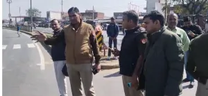 जयपुर हाइवे पर दर्दनाक हादसा, तेज रफ्तार ट्रक ने रौंदा बाइक सवार परिवार, 2 बच्चों सहित दम्पत्ति की हालत नाजुक