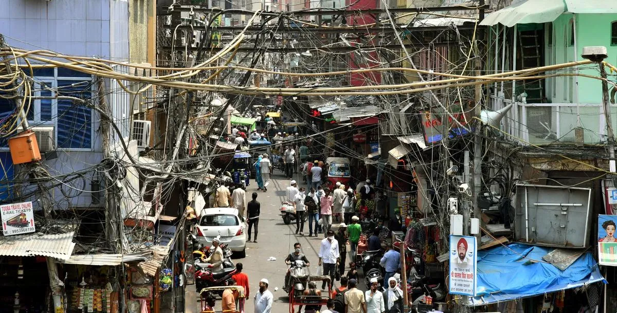 Rekha Gupta Inaugurates Underground Wiring Project