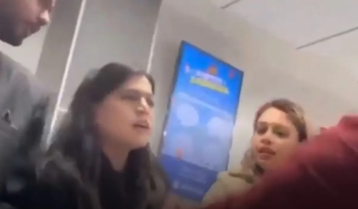 Kanpur Bank Viral Video (Image- S-M)