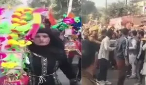 Muslim Woman Mannat (image-s-m )