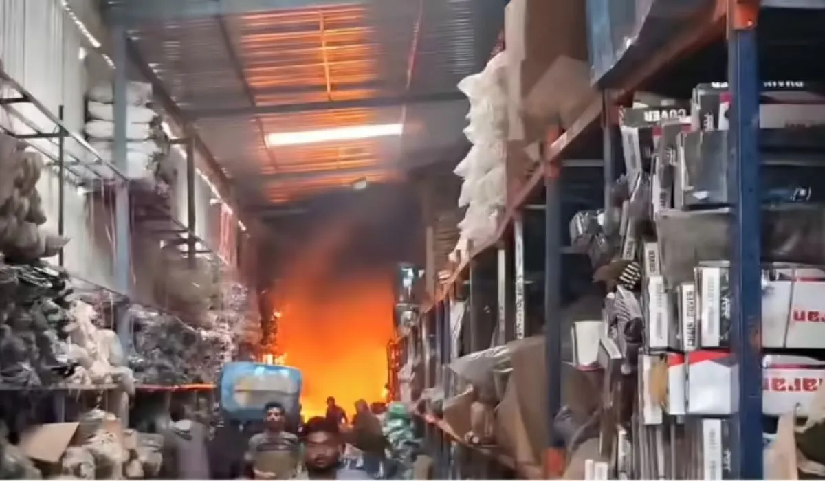 Ghaziabad Factory Fire (image-s-m )