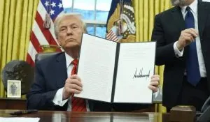 Donald Trump Tariff Decision (source : social media)