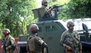 BREAKING: गुफा में छिपे में थे जैश के आतंकी, सेना के जवानों ने धमाके से उड़ाया, 2 ढेर, सर्च ऑपरेशन जारी