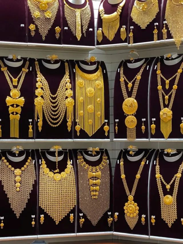 GOLD SILVER RATE TODAY 26 FEB: चांदी हुई सस्ती, सोने के भाव में लगी आग! जानें आपके शहर में क्या है आज का रेट