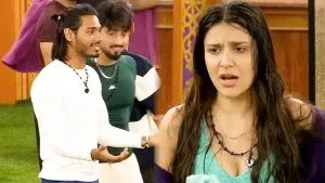 Khanzadi on Chahat Pandey