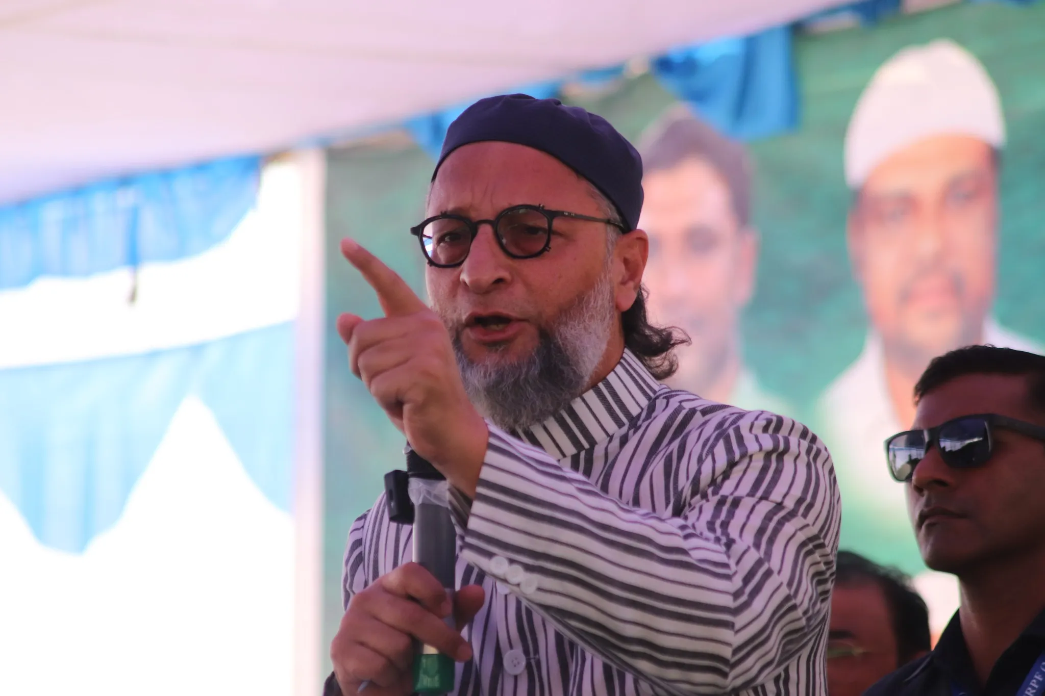 Asaduddin Owaisi On Savarkar