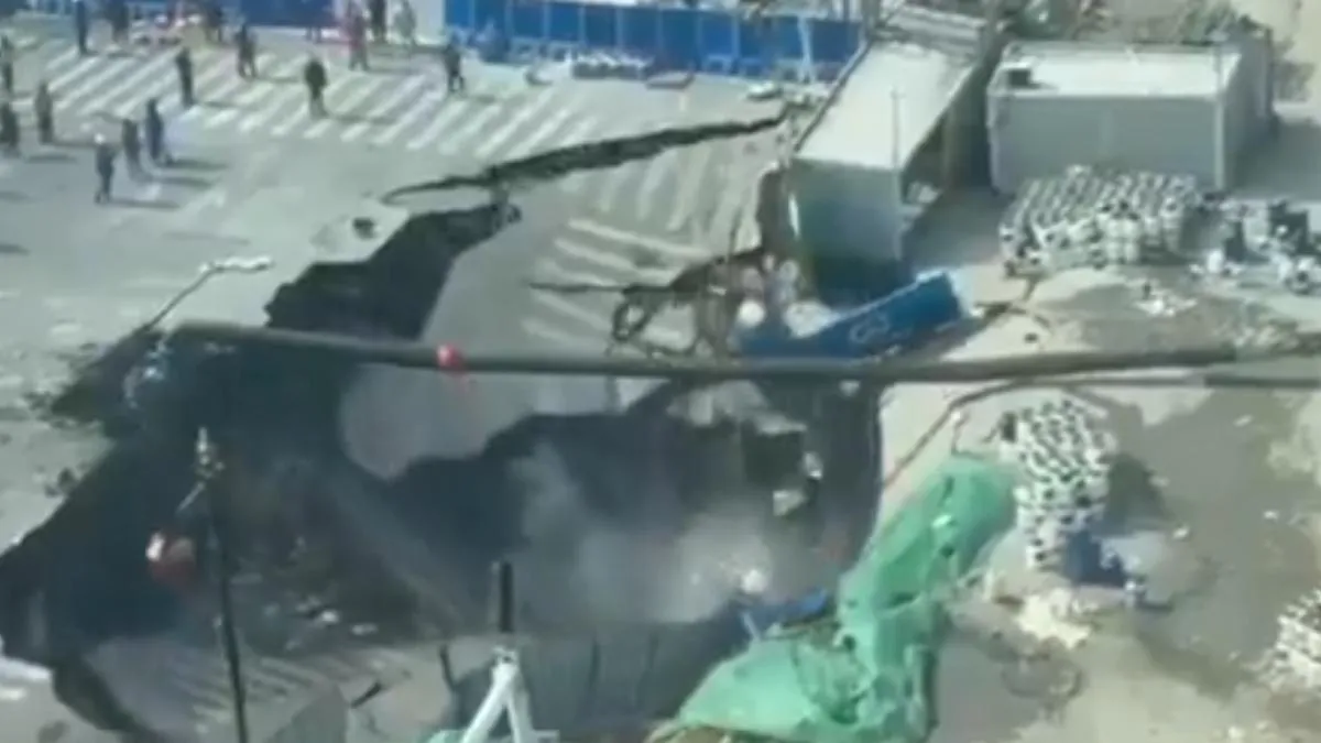 Shanghai Sinkhole Viral Video
