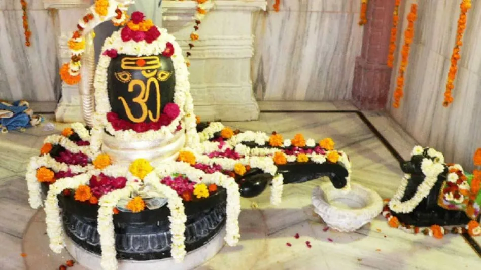 Mahashivratri Par Shiv Ji ko Kya Chadhaye