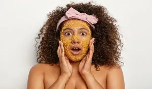 Benefits of Applying Turmeric on Face