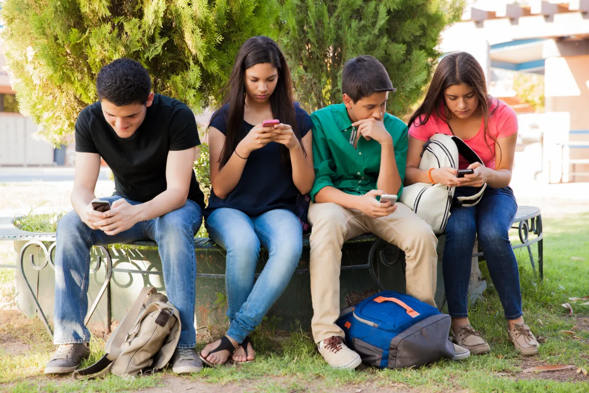 spain Plans ban social media